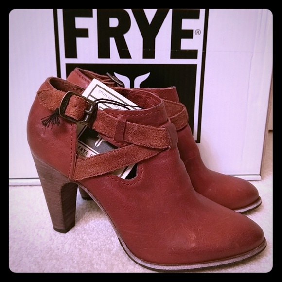 Frye Shoes - Frye Margaret Leather Shootie brown - NEW size 8.5